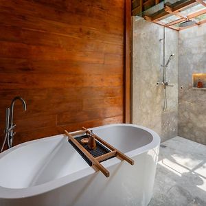 Wooden One-Bedroom Private Pool